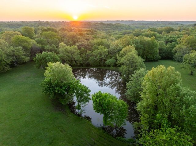 6701 Rickey Road, Kansas City, MO 64133