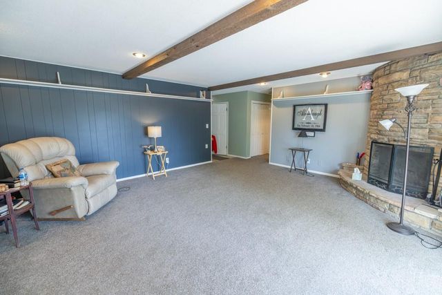 6701 Rickey Road, Kansas City, MO 64133