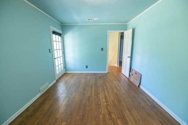 6701 Rickey Road, Kansas City, MO 64133