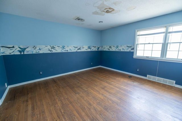 6701 Rickey Road, Kansas City, MO 64133