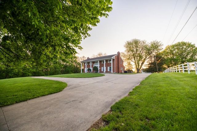 6701 Rickey Road, Kansas City, MO 64133