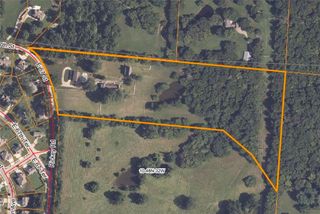 6701 Rickey Road, Kansas City, MO 64133