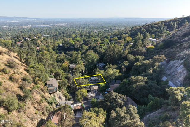 813 Woodland Drive, Sierra Madre, CA 91024
