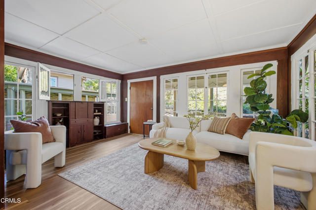 813 Woodland Drive, Sierra Madre, CA 91024