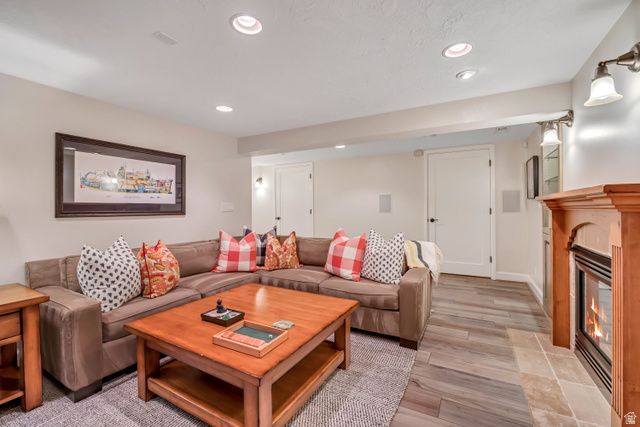 1863 E GARFIELD AVE, Salt Lake City, UT 84108