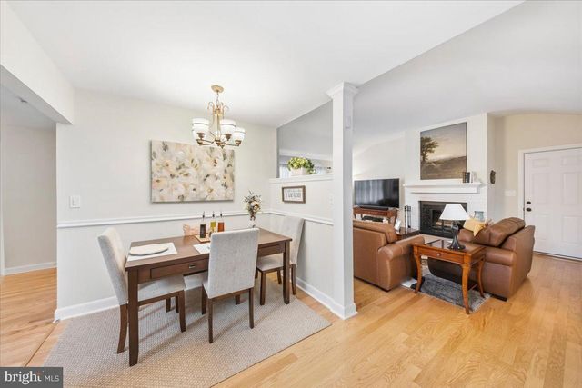 40 PINE KNOLL DR, Lawrence Township, NJ 08648