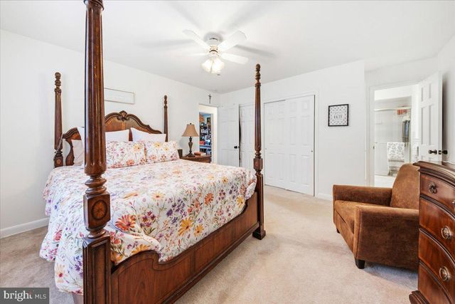 40 PINE KNOLL DR, Lawrence Township, NJ 08648