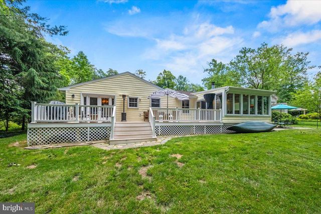 40 PINE KNOLL DR, Lawrence Township, NJ 08648