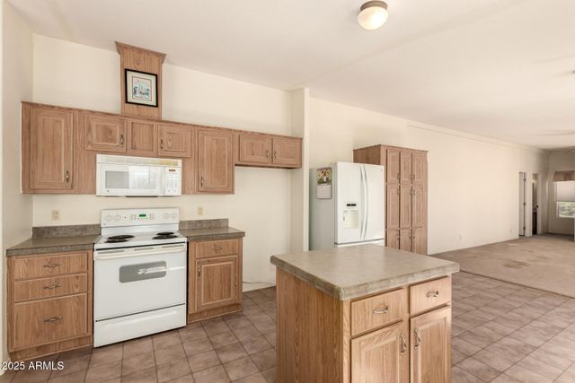 22615 W MONTANOSO Drive, Wittmann, AZ 85361