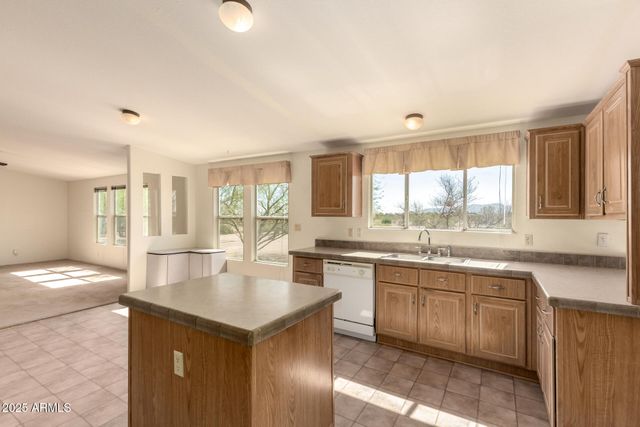 22615 W MONTANOSO Drive, Wittmann, AZ 85361