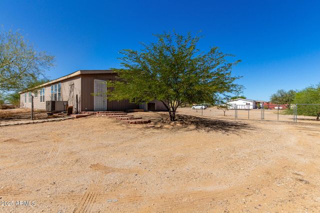 22615 W MONTANOSO Drive, Wittmann, AZ 85361