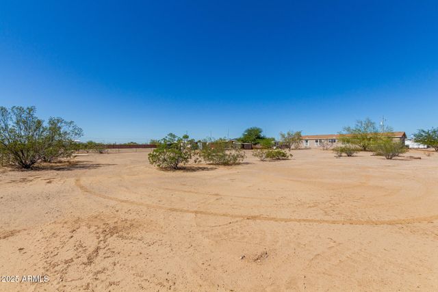 22615 W MONTANOSO Drive, Wittmann, AZ 85361