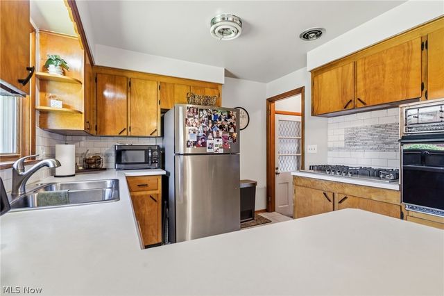 1410 W Valentine, Canton, OH 44708