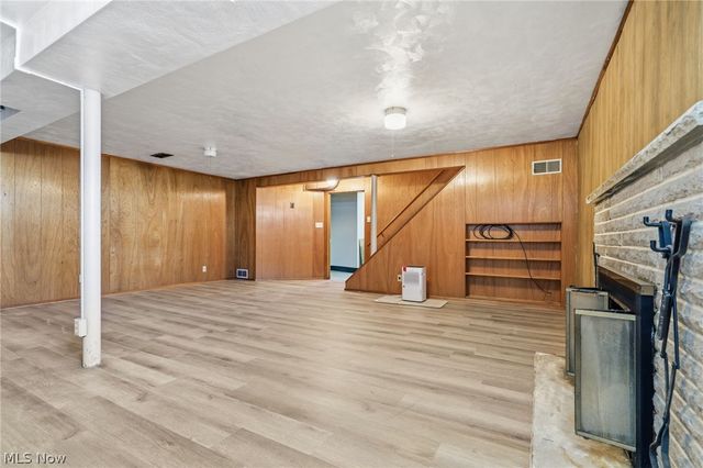1410 W Valentine, Canton, OH 44708