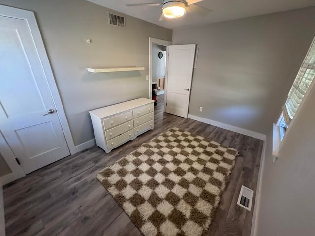 4014 Linwood Avenue, Royal Oak City, MI 48073