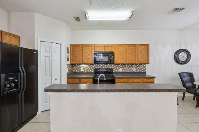 2820 OAKWATER DRIVE, Kissimmee, FL 34747