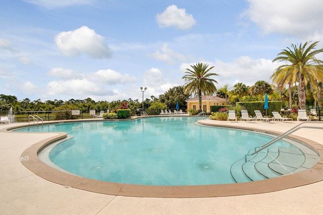 2820 OAKWATER DRIVE, Kissimmee, FL 34747