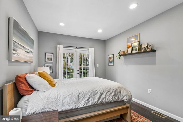 822 N 19TH ST, Philadelphia, PA 19130