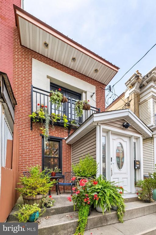822 N 19TH ST, PHILADELPHIA, PA 19130 — exterior