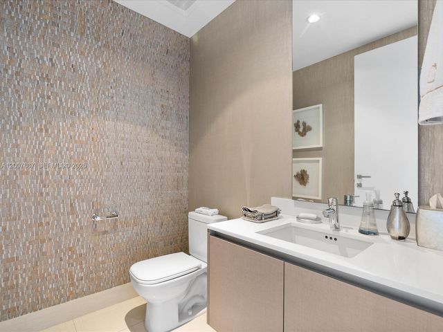 3250 NE 188th St 505, Aventura, FL 33180