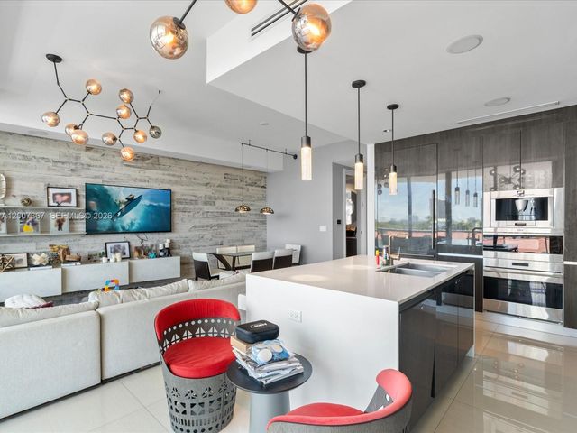 3250 NE 188th St 505, Aventura, FL 33180