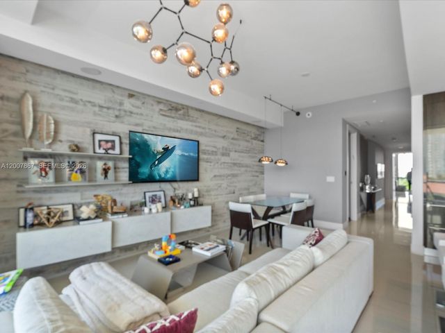 3250 NE 188th St 505, Aventura, FL 33180