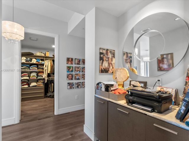 3250 NE 188th St 505, Aventura, FL 33180