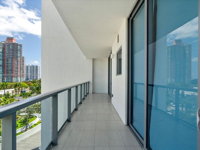 3250 NE 188th St 505, Aventura, FL 33180