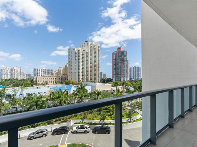 3250 NE 188th St 505, Aventura, FL 33180