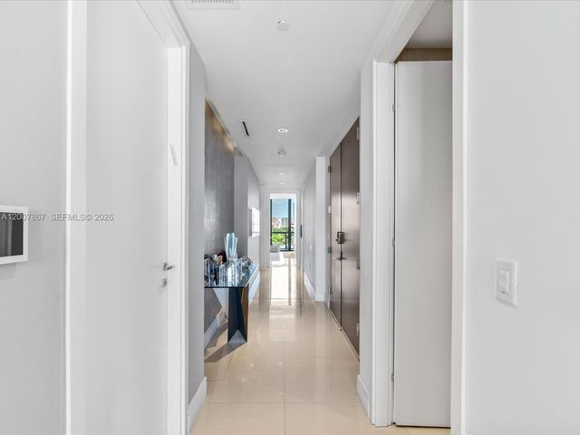 3250 NE 188th St 505, Aventura, FL 33180