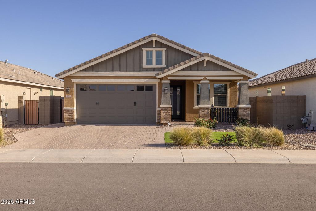 3518 W DREAMY DRAW Drive, San Tan Valley, AZ 85144