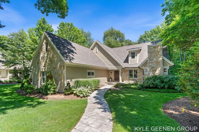 593 Old Macatawa Court, Park Twp, MI 49423