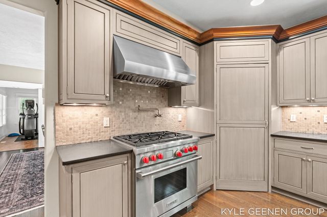 593 Old Macatawa Court, Park Twp, MI 49423