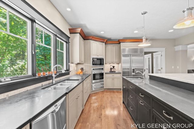 593 Old Macatawa Court, Park Twp, MI 49423