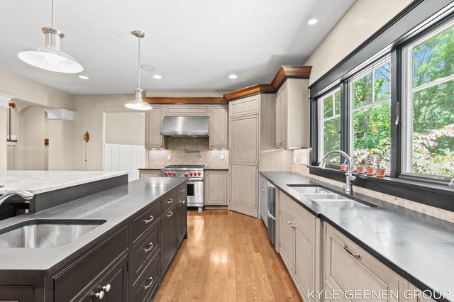 593 Old Macatawa Court, Park Twp, MI 49423