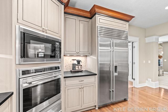 593 Old Macatawa Court, Park Twp, MI 49423