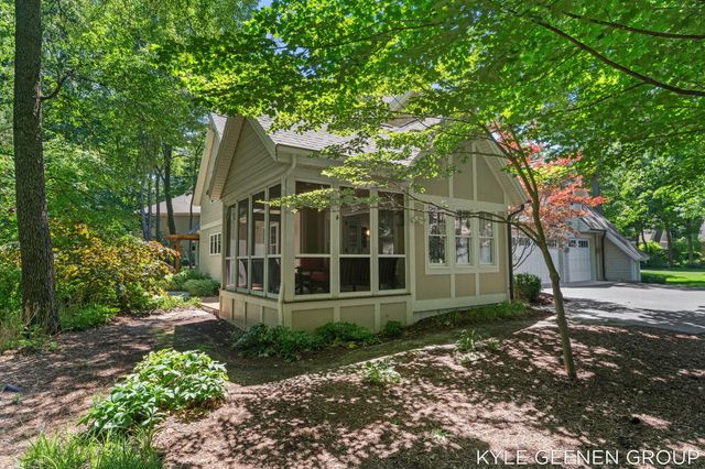 593 Old Macatawa Court, Park Twp, MI 49423
