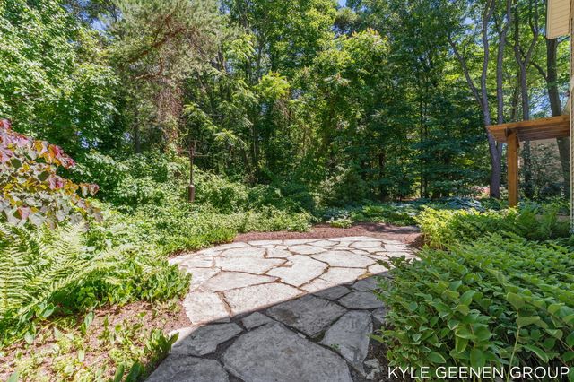 593 Old Macatawa Court, Park Twp, MI 49423