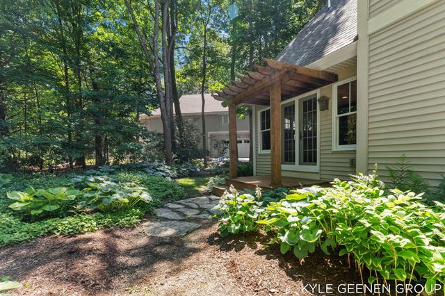 593 Old Macatawa Court, Park Twp, MI 49423