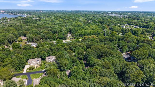593 Old Macatawa Court, Park Twp, MI 49423