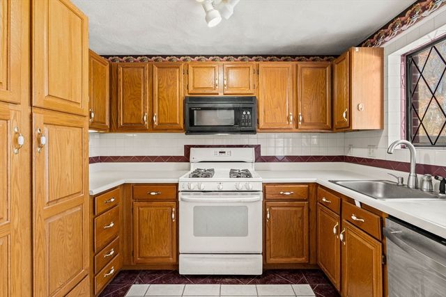 68 Sterling Lane 68, Haverhill, MA 01835