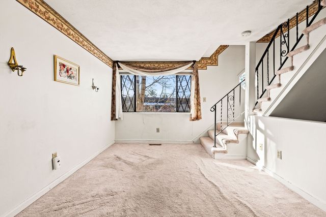 68 Sterling Lane 68, Haverhill, MA 01835