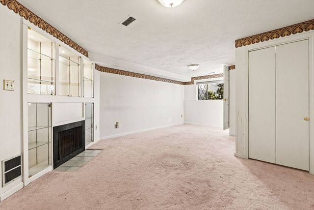 68 Sterling Lane 68, Haverhill, MA 01835