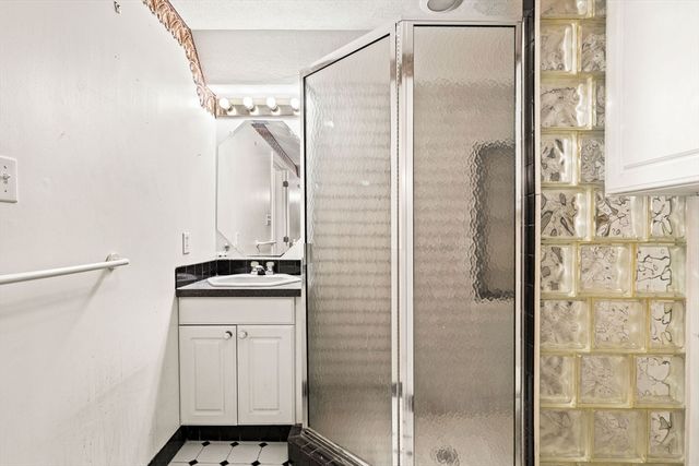 68 Sterling Lane 68, Haverhill, MA 01835