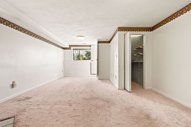 68 Sterling Lane 68, Haverhill, MA 01835