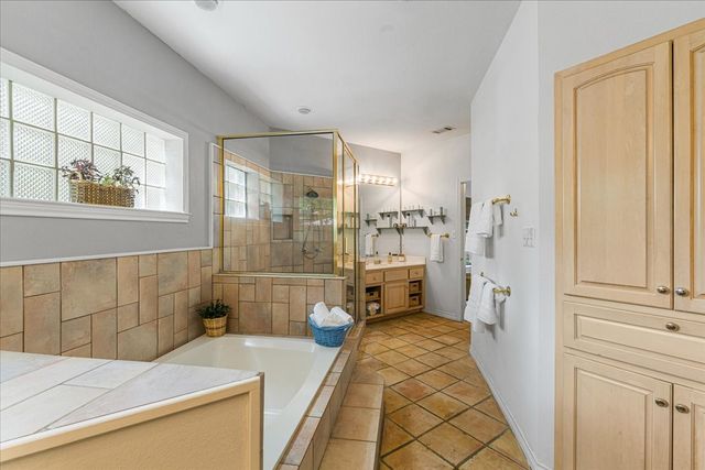 602 Mills Place, Corsicana, TX 75110