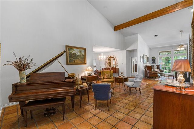 602 Mills Place, Corsicana, TX 75110