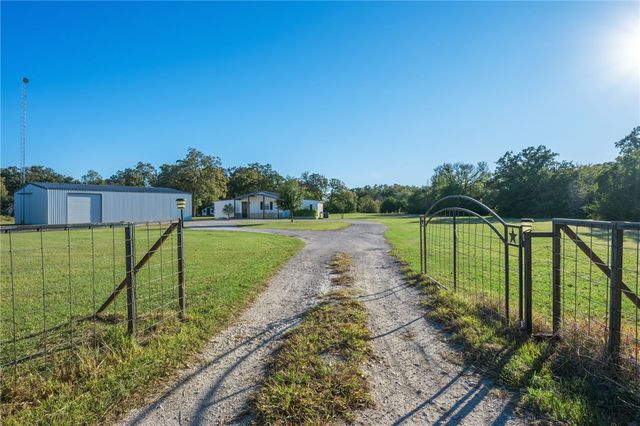 11688 Long Trussel Road, Bryan, TX 77808