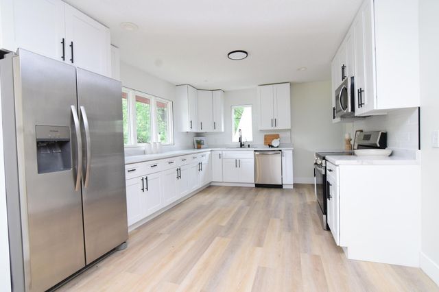 217 20th Avenue S, South Saint Paul, MN 55075