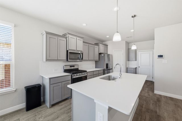 208 Irish Moss Drive, Fort Worth, TX 76052